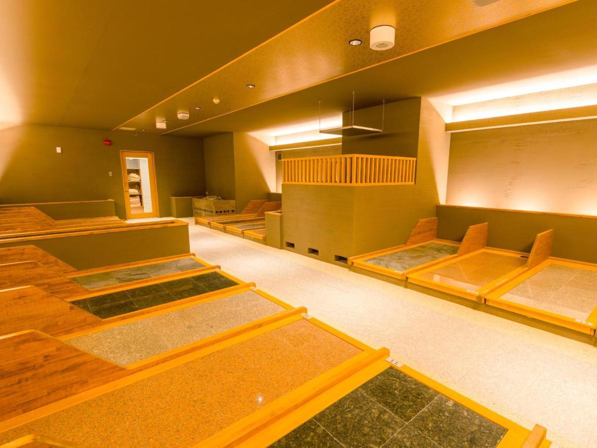 Отель Ooedo Onsen Monogatari Premium Shirahama Gyoen Экстерьер фото