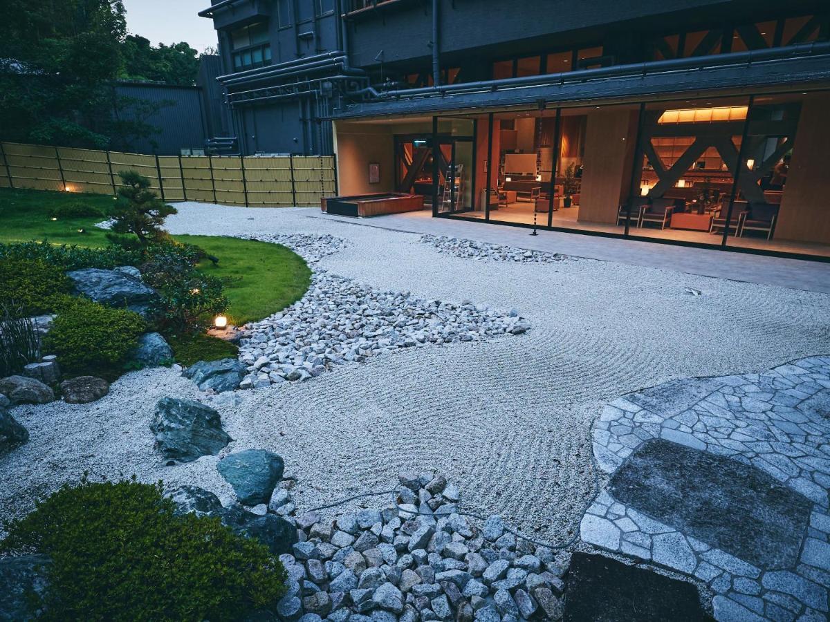 Отель Ooedo Onsen Monogatari Premium Shirahama Gyoen Экстерьер фото